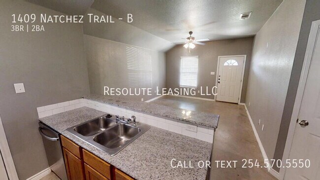 Photo - 1409 Natchez Trail Unidad B