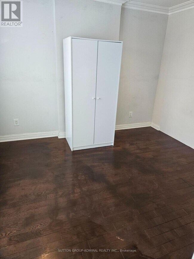 Photo - 32 Belgravia Ave