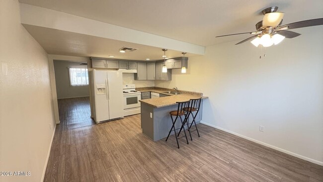 Photo - 4418 N 53rd Ln Unit 3