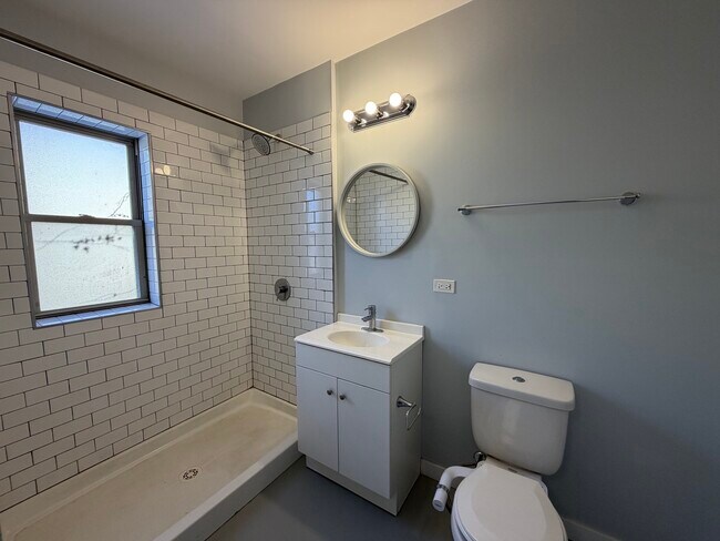 Photo - 4700 N Racine Ave Unit 206