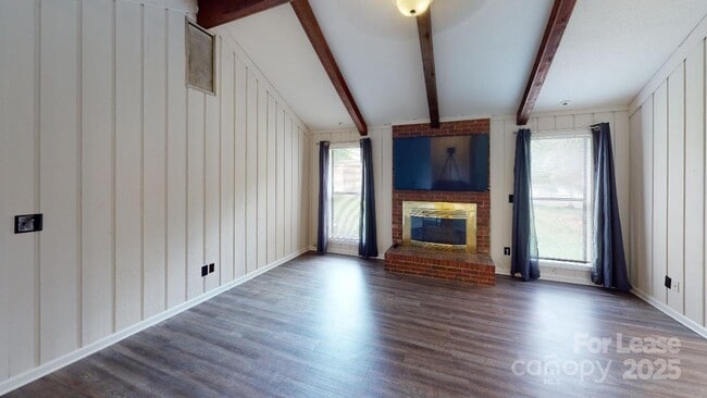 Photo - 5921 Falstaff Dr