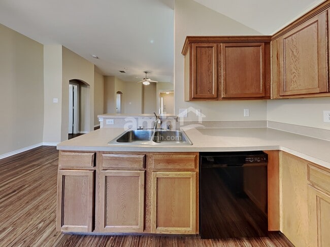 Photo - 3013 Lake Side Dr