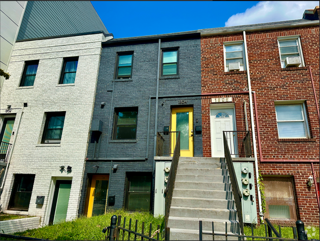 Building Photo - 1804 Benning Rd NE Unit 2 Rental