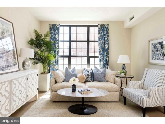 Photo - 218 Arch St Unit 211