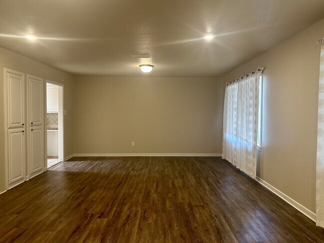 Spacious 4 bed 3 bath home!