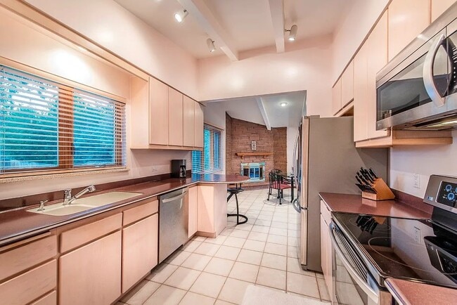 Photo - 807 Reed St