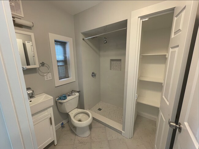 Photo - 8 Fletcher Ter