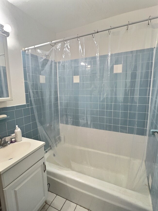 Photo - 1027 Commonwealth Ave