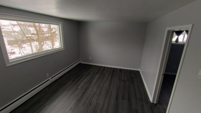 Photo - 57 Kirby Ave Unit Apt 4