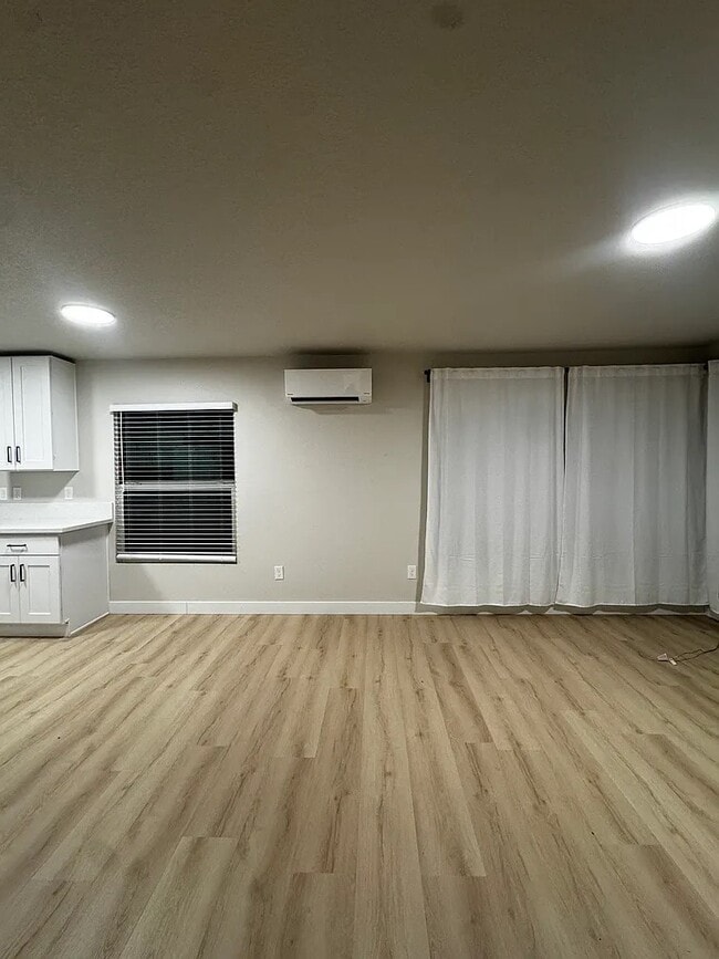 Photo - 7414 N Albina Ave