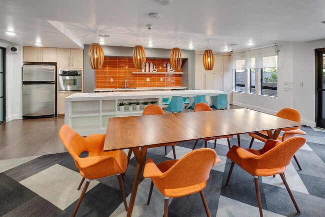 Photo - 5600 Wilshire