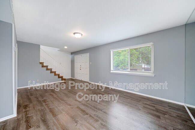 Photo - 10958 Crown Pk Ln