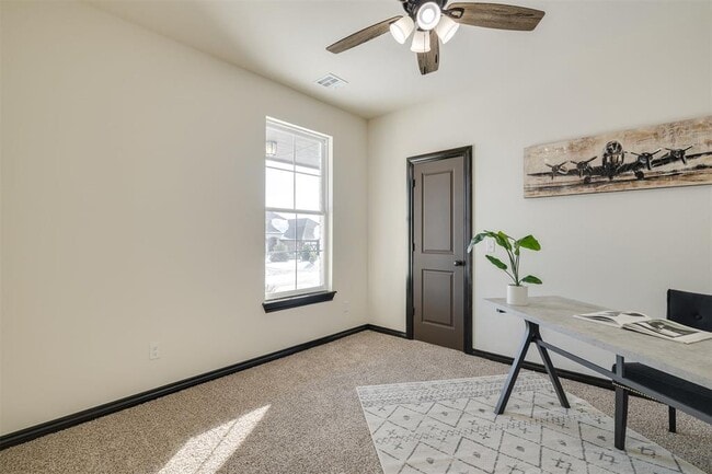 Photo - 2313 E Kellan Ct Terrace