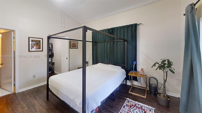 2550 SW 18th Terrace Unit 2118