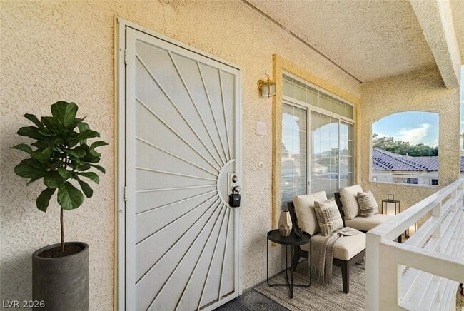 Photo - 1900 N Torrey Pines Dr Unit 225