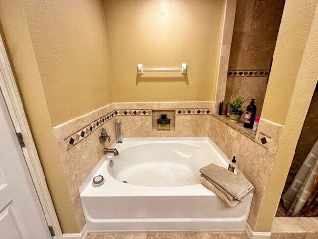 Photo - 4232 Messina Dr
