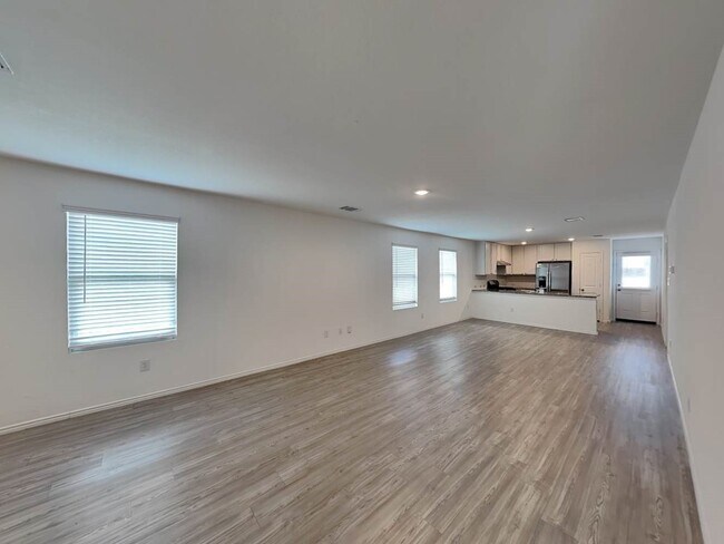 Photo - 4133 Waterfall Cv