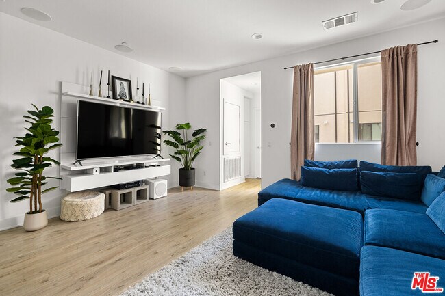 Photo - 118 S Avenue 50 Unit 602