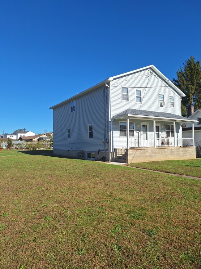 Photo - 145 Honeymoon St