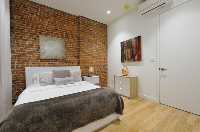 Photo - 353 W 46th St Unit SI ID1323938P