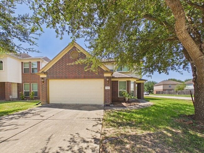 Building Photo - 3319 Apple Dale Dr
