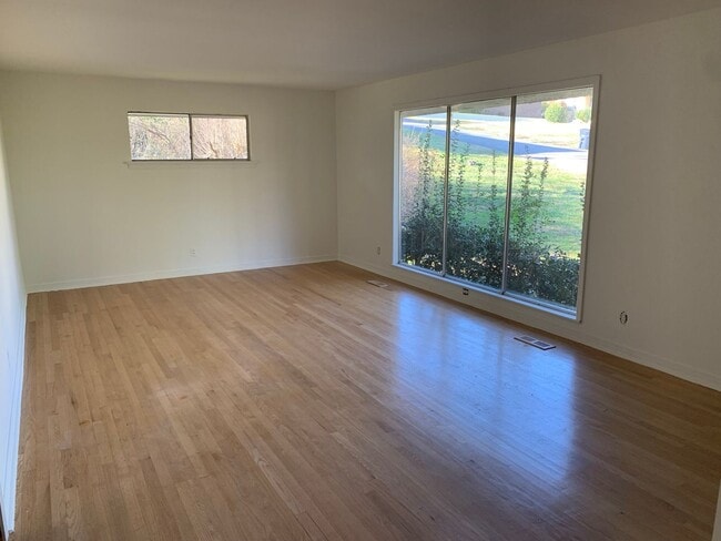 Photo - 3618 Sunrise Terrace