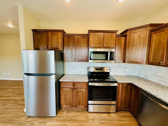 Photo - 224 Silverleaf Ln