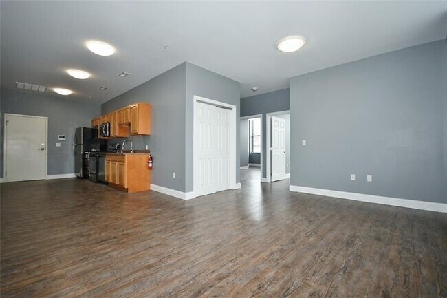 Photo - 401 9th St