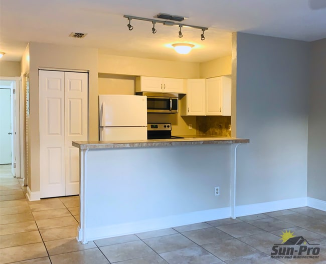 Photo - 957 Glenwood St