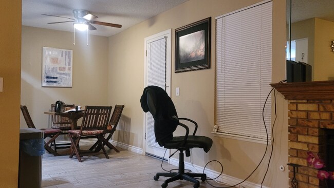 Photo - 5576 W Rochelle Ave.