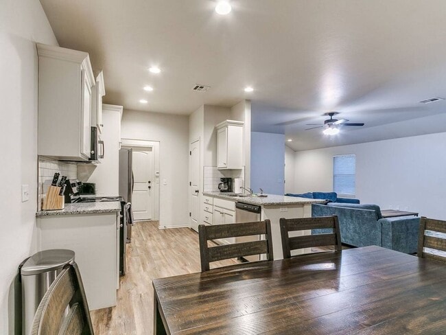 Photo - Modern 3BR/2BA Duplex | All Utilities Included | Downtown Edmond