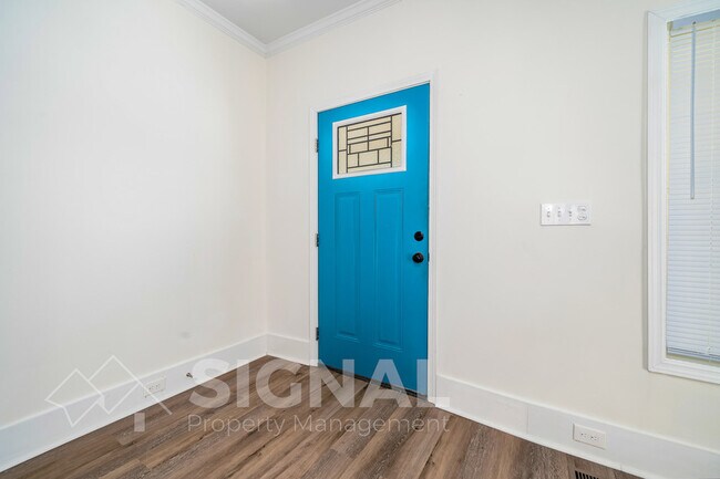 Photo - 515 80th St S