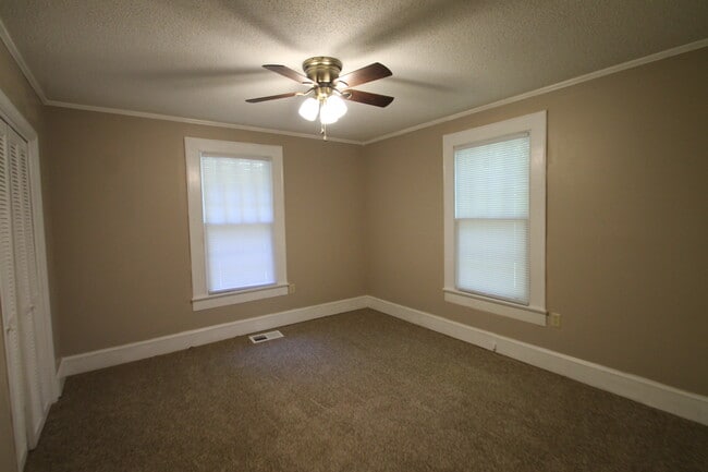 Photo - 521 Chestnut St