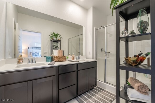 Photo - 292 Whitney Crst St