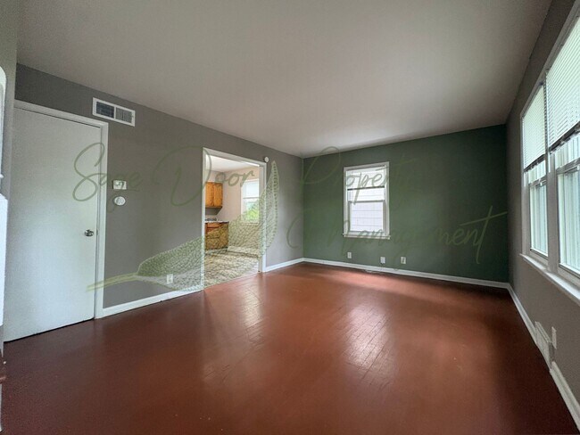 Photo - DUPLEX IN INDEPENDENCE