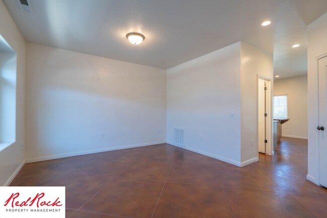Photo - Dog Friendly, Stunning home in Southgate T...