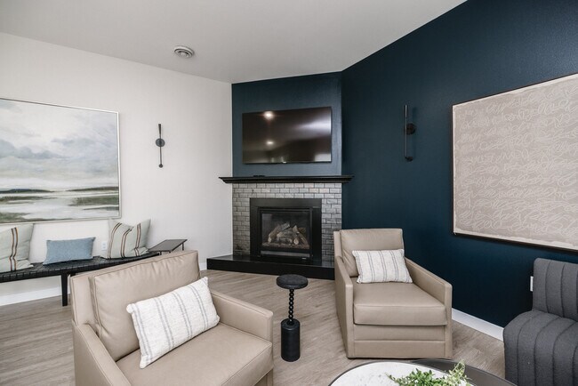 Prairiewood Apartments and Townhomes