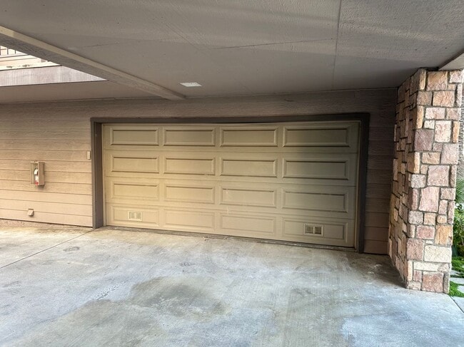 Photo - 302 W Loraine St