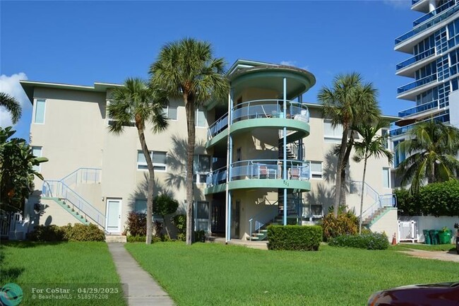 Building Photo - 711 Bayshore Dr Unit 202 Rental