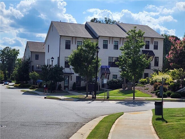 Photo - 1030 Aster Rd