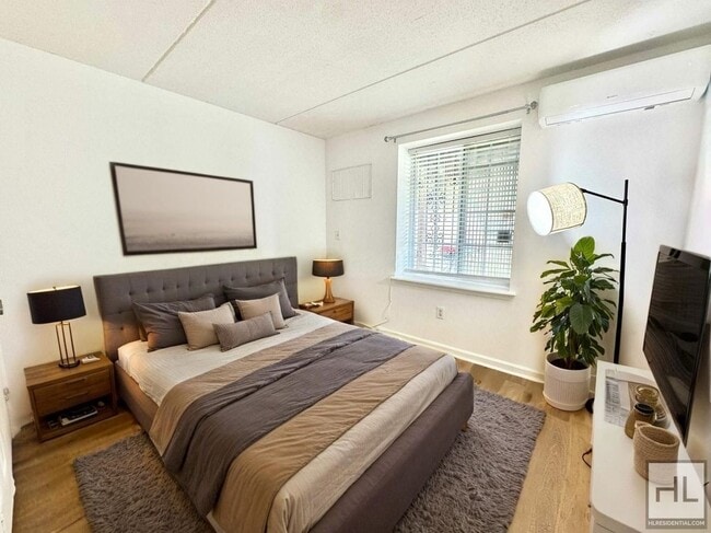 Photo - Saint Marks Avenue Unidad #1