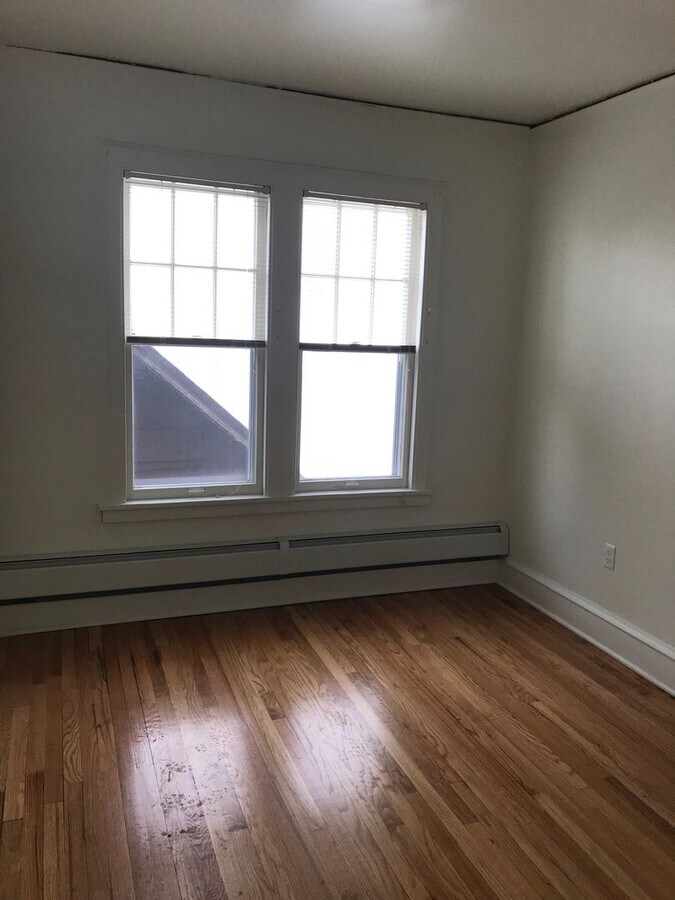 Photo - Ivy Manor - 201-103 Unit Ivy Manor 201-103