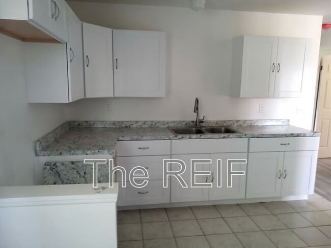Photo - 3133 Glenwood Ave