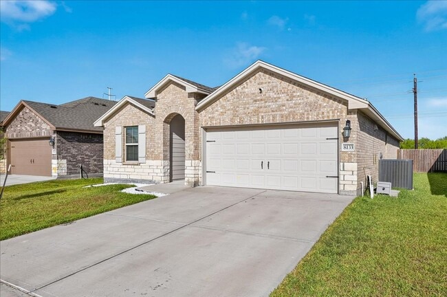 Photo - 8133 Cattlemen Dr