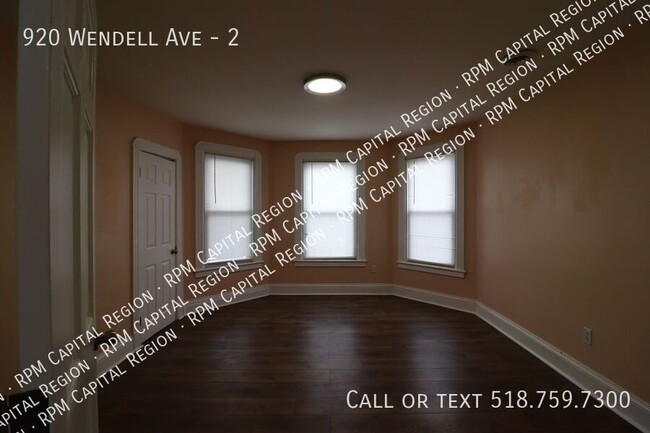 3 Bedroom with extra room on Wendell Ave - 3 Bedroom with extra room on Wendell Ave Apartment Unit 2