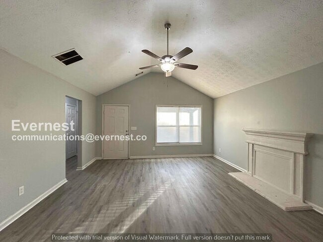 Photo - 5223 Alexander St