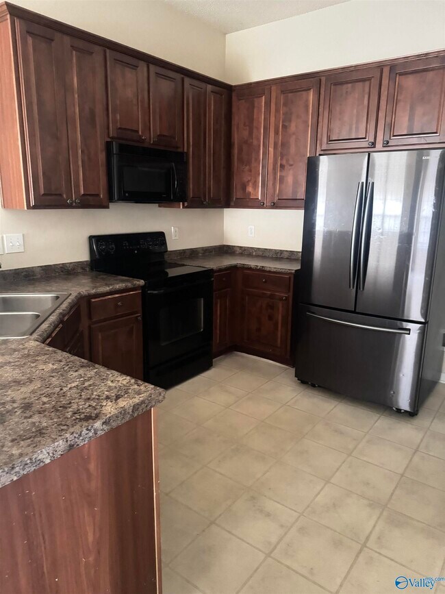 Photo - 409 Summer Cove Cir NW