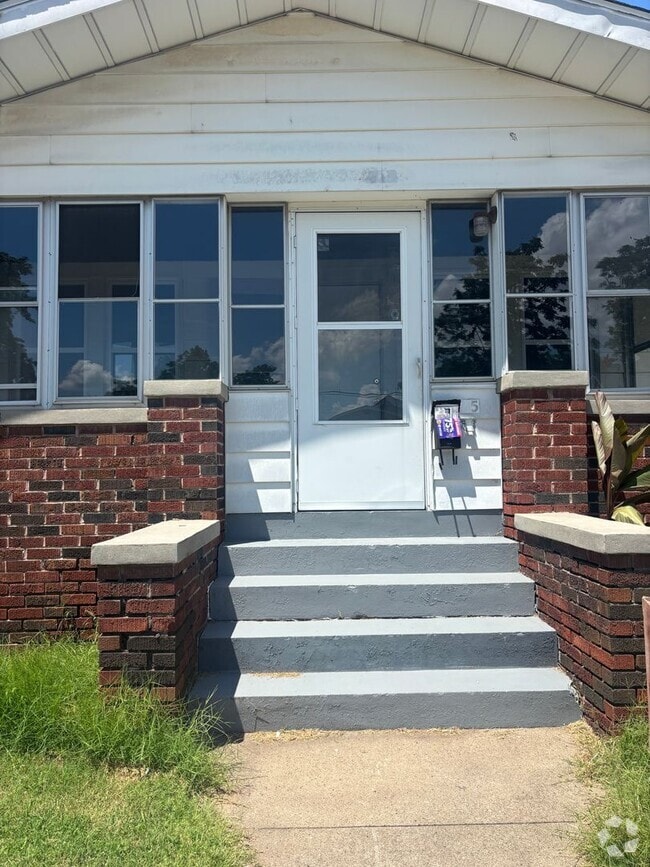 Building Photo - Very nice 2 bedroom Rental
