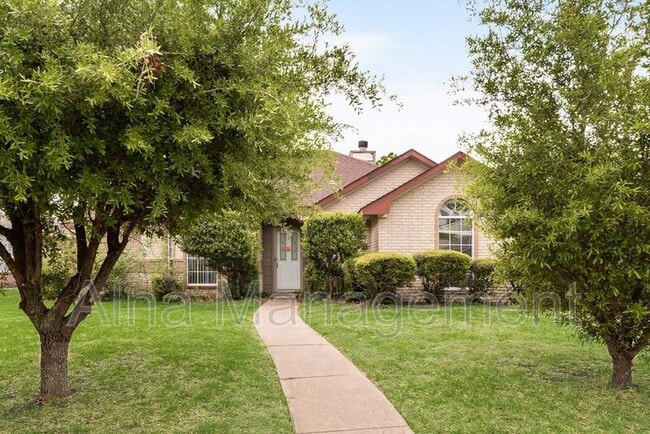 Photo - 1304 Riverview Ln