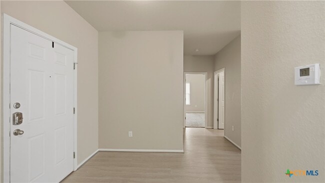 Photo - 140 Fabarm Ln